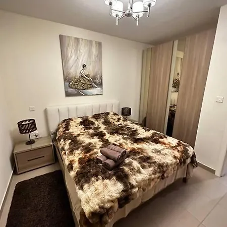 Seafront 3 Bedroom Apartment In Birzebbugia Birzebbuga Exterior photo