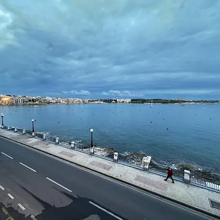 Seafront 3 Bedroom Apartment In Birzebbugia Birzebbuga Exterior photo