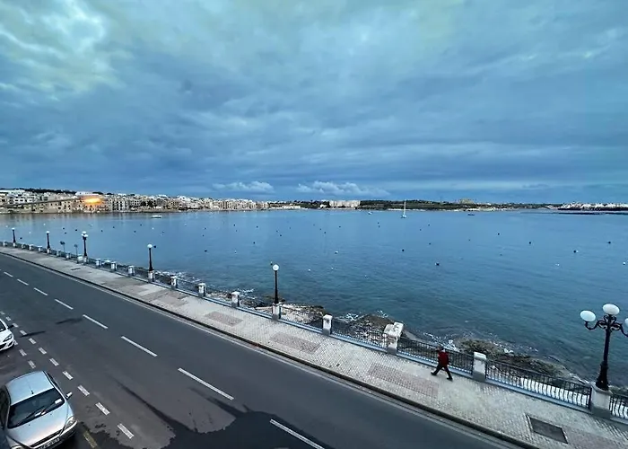 Seafront 3 Bedroom Apartment In Birzebbugia