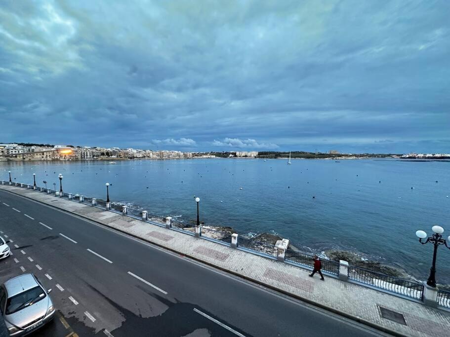 Seafront 3 Bedroom In Birzebbugia *